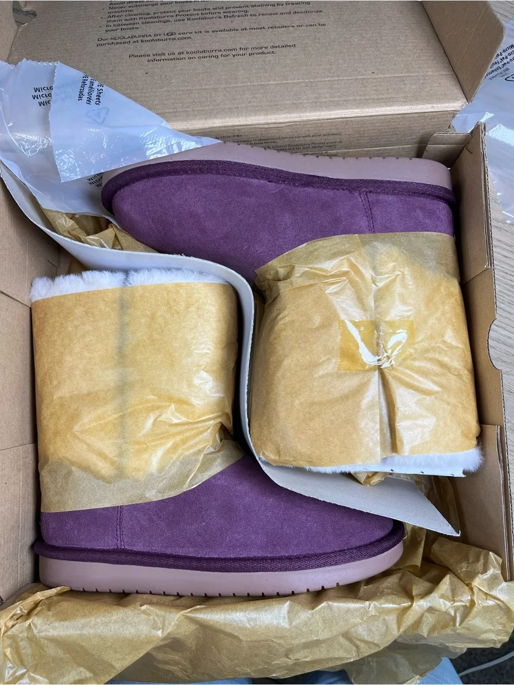 Koolaburra NIB UGG Girl’s Aubrei Short Shearling Suede Boot Plum Purple Size 2